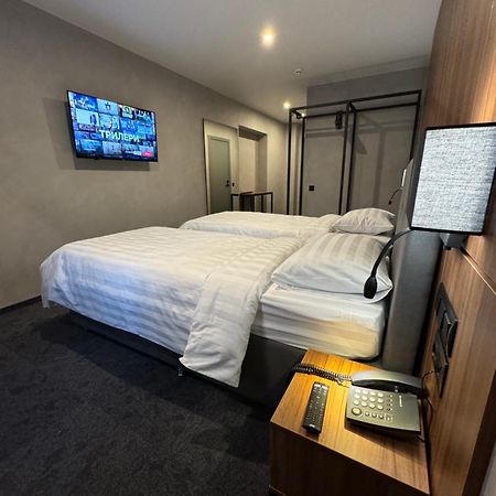 Alir Hotel Zhytomyr Luaran gambar
