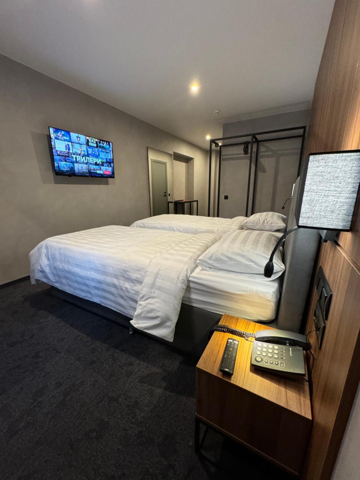 Alir Hotel Zhytomyr Luaran gambar