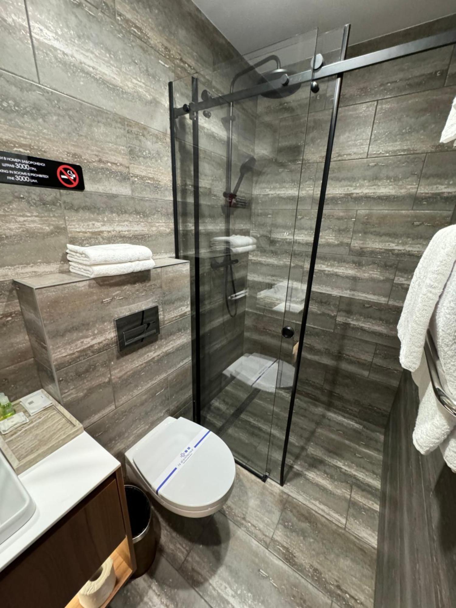 Alir Hotel Zhytomyr Luaran gambar
