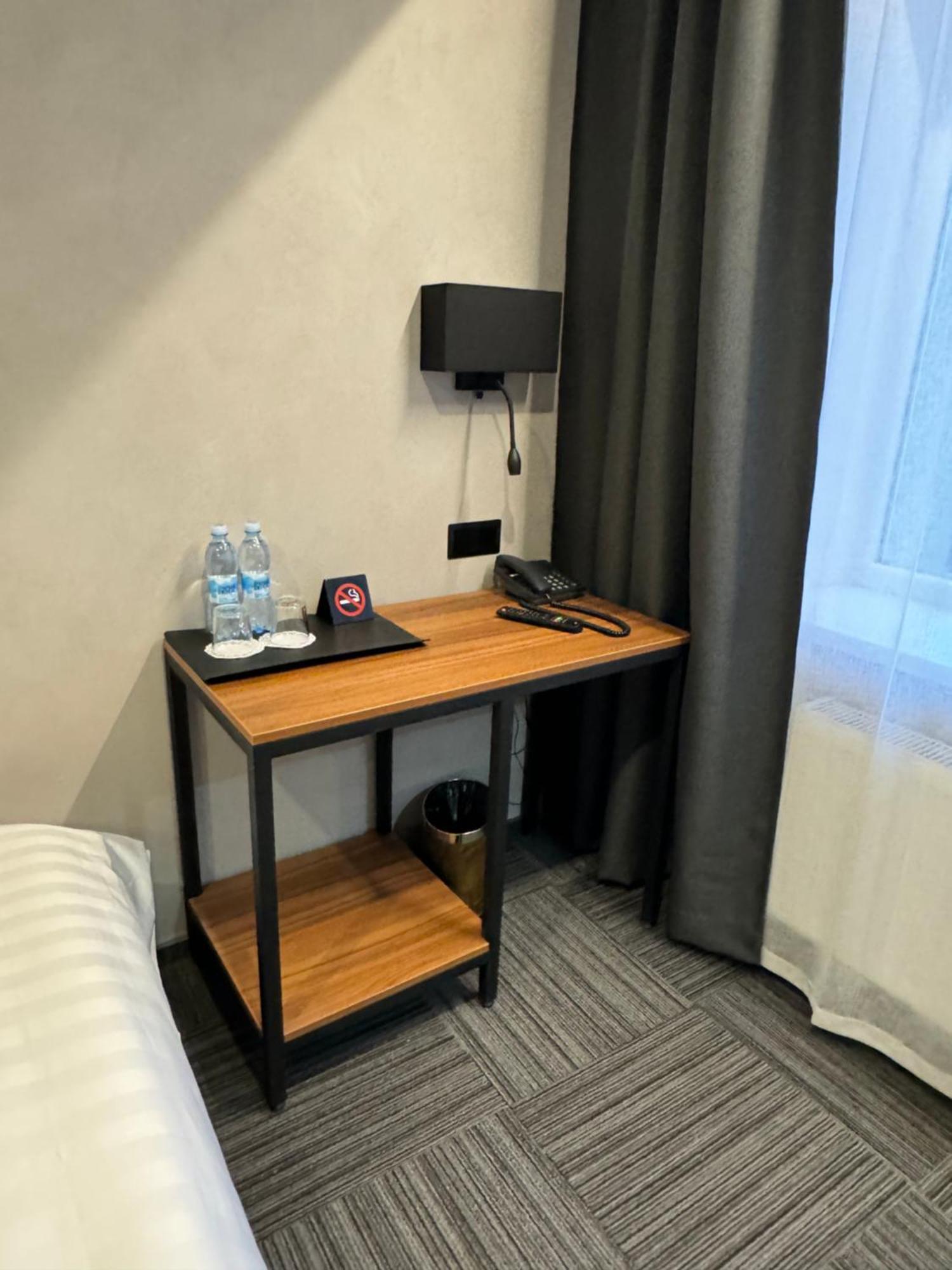 Alir Hotel Zhytomyr Luaran gambar