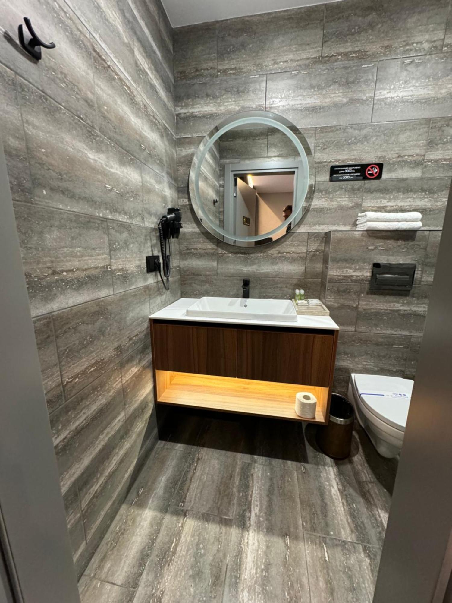Alir Hotel Zhytomyr Luaran gambar
