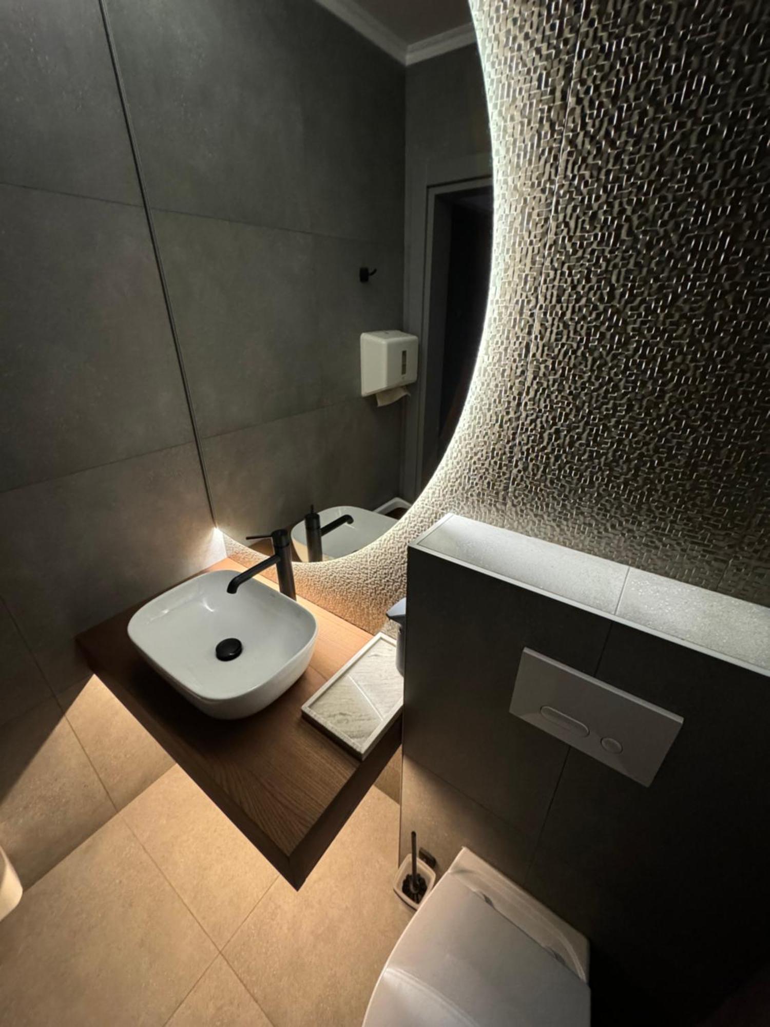 Alir Hotel Zhytomyr Luaran gambar