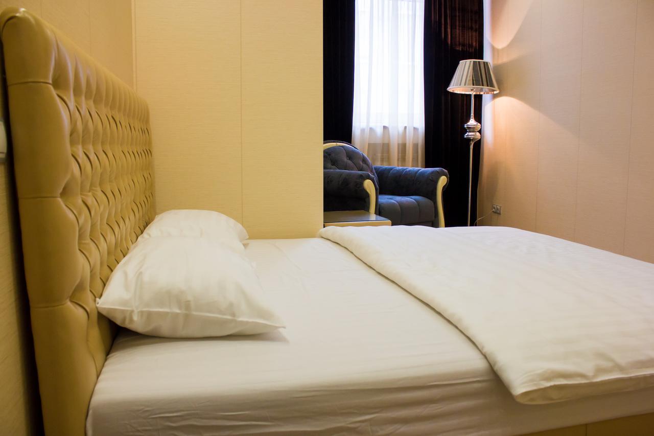 Alir Hotel Zhytomyr Luaran gambar