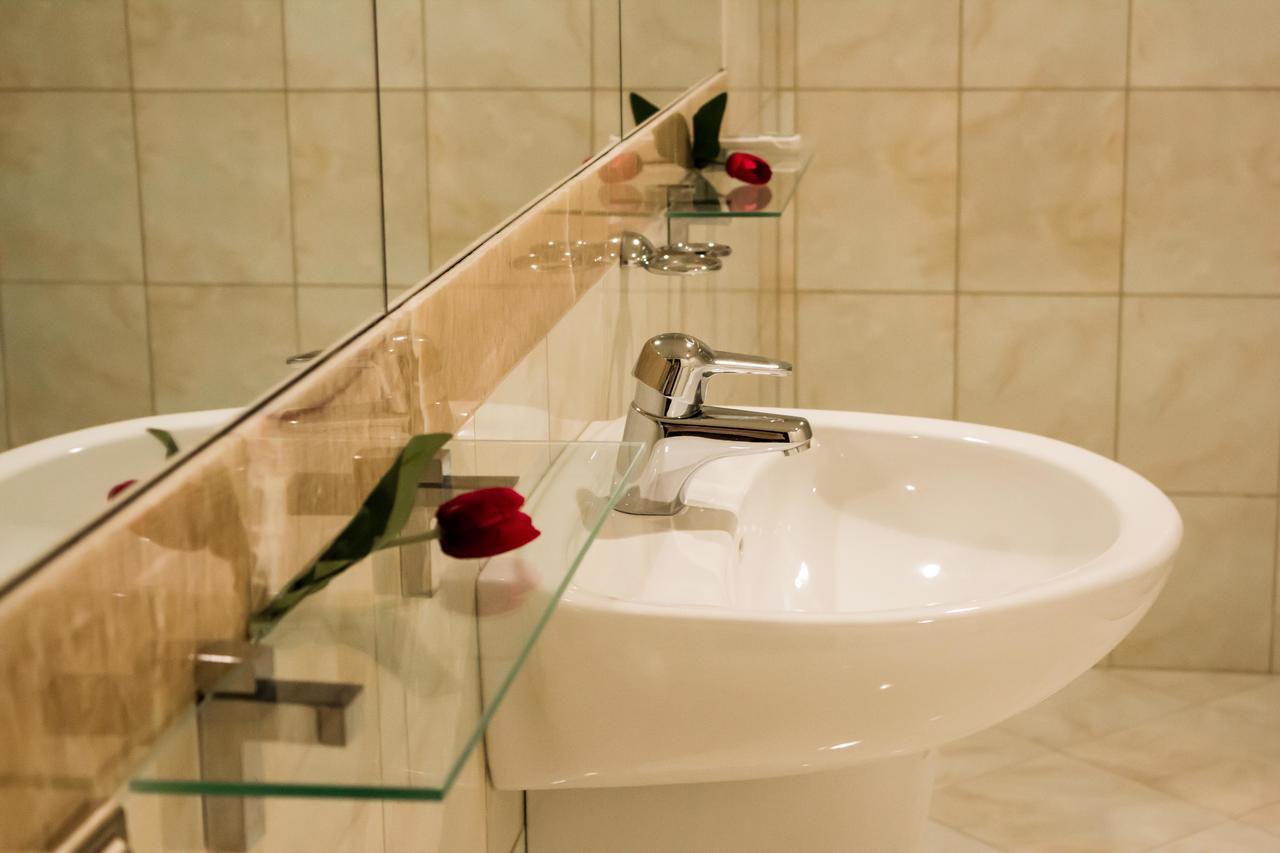 Alir Hotel Zhytomyr Luaran gambar