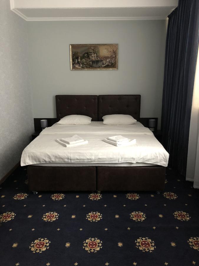 Alir Hotel Zhytomyr Luaran gambar